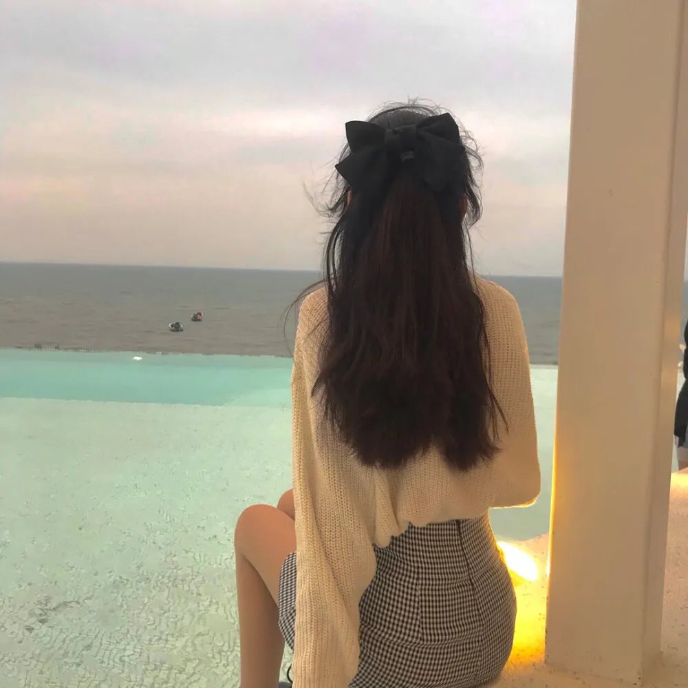 女巫2024 封面