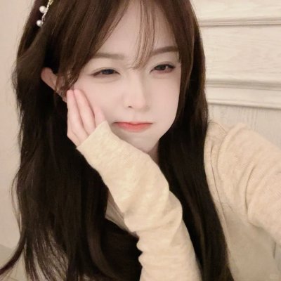 月光藏在他眼底